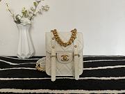 CHANEL MINI MESSENGER FLAP BAG WHITE AS2695 17 CM  - 1