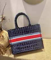 DIOR SMALL BLUE CROCODILE-EFFECT EMBROIDERED VELVET M1296 36 CM - 6