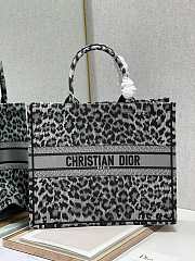 DIOR BOOK TOTE BLACK MIZZA EMBROIDERY M1286 SIZE 41 x 32 CM - 1