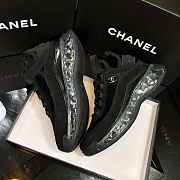 Chanel Sneaker 19 - 5