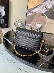 Louis Vuitton New Wave Multi-Pochette Black M56461 Size 21 cm - 3
