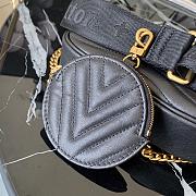 Louis Vuitton New Wave Multi-Pochette Black M56461 Size 21 cm - 5