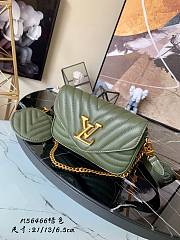 Louis Vuitton New Wave Multi-Pochette Khaki M56471 Size 21 cm - 1