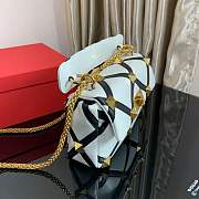Valentino Medium Roman Stud Shoulder Bag BSF098 Size 25 cm - 5