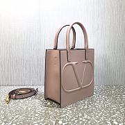 Valentino Small Garavanivlogo Walk Tote Bag Rose Cannelle Size 20 cm - 3