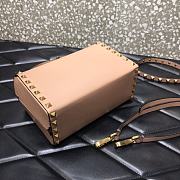 Valentino Rockstud Alcove Box Bag Rose Cannelle WAX0NO Size 19 cm - 4