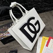 D&G Small Calfskin Daily Shopper With DG Logo Print White Size 36 cm - 3