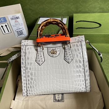Gucci Diana Small Crocodile Tote Bag White 660195 Size 27 cm
