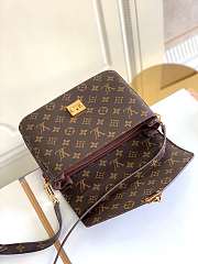 Louis Vuitton M44875 Monogram Pochette Metis Size 25 cm - 3