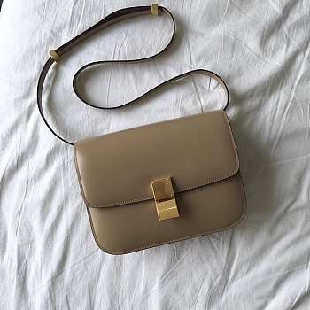 Celine Medium Classic Bag Mocha 189173 Size 24 x 18 x 7 cm