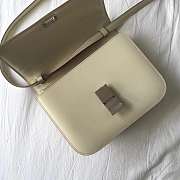 Celine Medium Classic Bag White 189173 Size 24 x 18 x 7 cm - 3