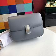 Celine Medium Classic Bag Gray 189173 Size 24 x 18 x 7 cm - 1