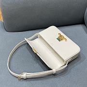 Celine Triomphe Shoulder Bag White 194143 Size 20 x 10 x 4 cm - 2