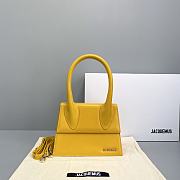 Jacquemus Le Grand Chiquito Smooth Leather Yellow 213BA03 Size 24 cm - 1