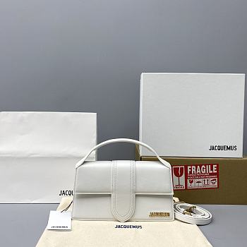 Jacquemus Grand Bambino Grain Leather White 213BA07 Size 24 Cm