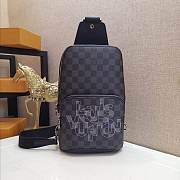 Louis Vuitton Avenue Sling Bag Taiga Leather M30801 Size 20 x 31 x 10 cm - 1