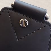 Louis Vuitton Avenue Sling Bag Taiga Leather M30801 Size 20 x 31 x 10 cm - 6