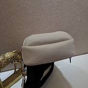 Louis Vuitton Avenue Sling Bag Taiga Leather M30801 Size 30 x 31 x 10 cm - 4