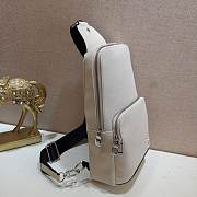 Louis Vuitton Avenue Sling Bag Taiga Leather M30801 Size 30 x 31 x 10 cm - 3