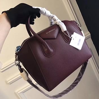 Givenchy Small Antigona Bag In Wine BB0511 Size 33 x 28 x 17 cm
