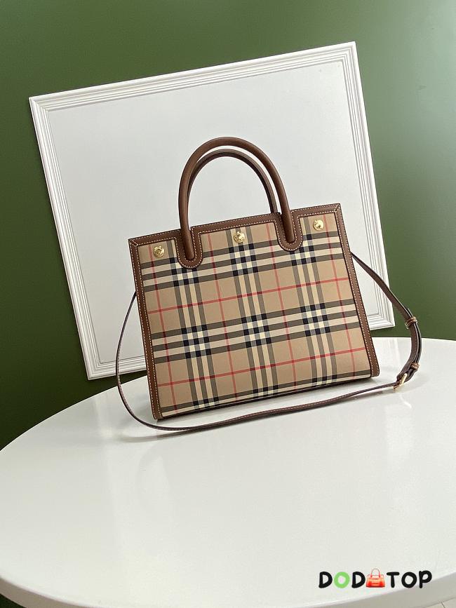 Burberry Small Vintage Title Bag 80252741 Size 32 x 15 x 25 cm - 1