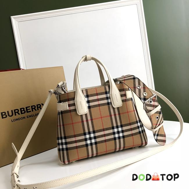 Burberry The Small Banner Vintage Check White Size 25 x 12 x 19 cm ...