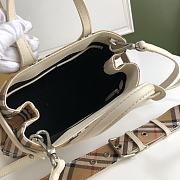 Burberry The Small Banner Vintage Check White Size 25 x 12 x 19 cm - 4
