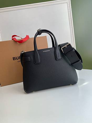 Burberry Small Banner in Black Grain Leather Size 26 x 12 x 19 cm