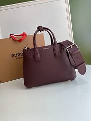 Burberry Small Banner in Bordeaux Grain Leather Size 26 x 12 x 19 cm - 1