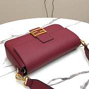 Fendi Baguette in Bordeaux Grain Leather 8BR600 Size 26 x 14 x 4 cm - 5