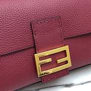 Fendi Baguette in Bordeaux Grain Leather 8BR600 Size 26 x 14 x 4 cm - 3