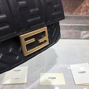 Fendi Baguette Black Leather Bag 8BS017 Size 18 x 11 x 4 cm - 3