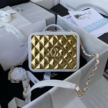 Chanel Vanity Bag Lambskin & Gold-Tone Metal White AS2900 18 cm