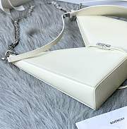 Givenchy Small Cut Out Bag With Chain White Size 27 x 27 x 6 cm - 3