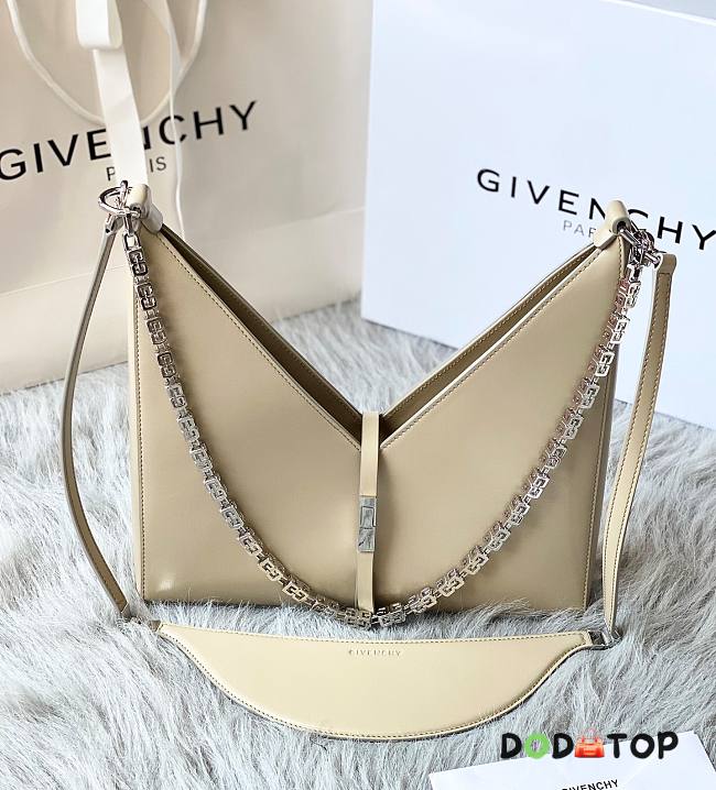 Givenchy Small Cut Out Bag With Chain Cream Size 27 x 27 x 6 cm - 1
