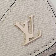 Louis Vuitton New Flap Messenger White M30807 Size 28.3 x 18.3 x 4.3 cm - 6
