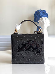 Louis Vuitton Spring Street Black Handbag M90375 Size 17 x 16 x 8.5 cm - 4