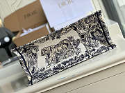 Dior Book Tote Blue Toile De Jouy Embroidery M1286 Size 41.5 x 32 x 15 cm - 6