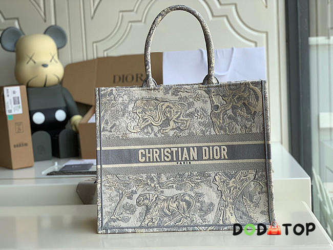Dior Book Tote Gray Toile De Jouy Embroidery M1286 Size 41.5 x 32 x 15 cm - 1
