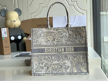 Dior Book Tote Gray Toile De Jouy Embroidery M1286 Size 41.5 x 32 x 15 cm
