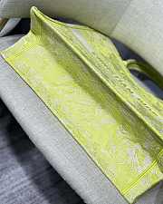 Dior Book Tote Lime Toile De Jouy Embroidery M1286 Size 41.5 x 32 x 15 cm - 4