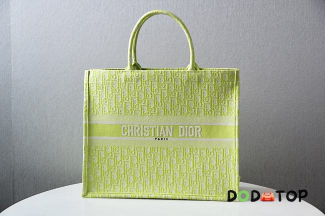 Dior Book Tote Lime Oblique Embroidery M1286 Size 41.5 x 34.5 x 16 cm - 1