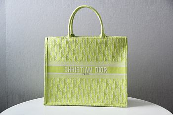 Dior Book Tote Lime Oblique Embroidery M1286 Size 41.5 x 34.5 x 16 cm
