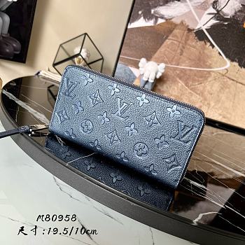 Louis Vuitton Zippy Wallet Navy Blue M80958 Size 19.5 x 10 x 2.5 cm