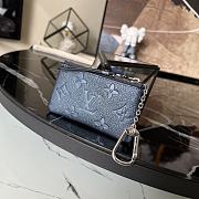 Louis Vuitton Key Pouch Navy Blue M80900 Size 13.5 x 7 x 1.5 cm - 4