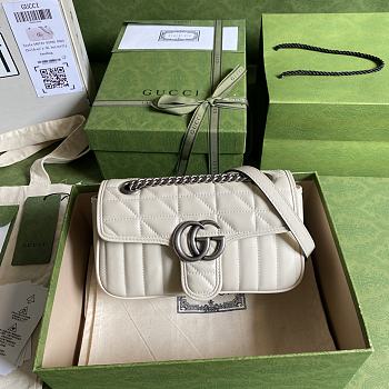 Gucci Marmont Mini Shoulder Bag White Leather ‎443497 Size 23 x 14 x 6 cm
