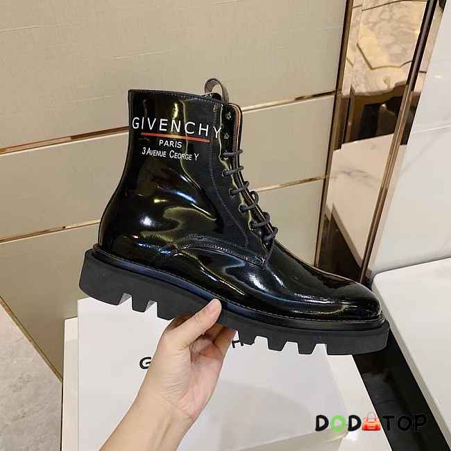 Givenchy Boots in Patent Leather GVC2020 - 1