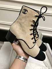Chanel Boots in Beige Suede Leather - 6