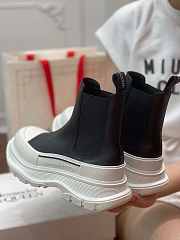 Alexander McQueen Boots Leather in Black - 4