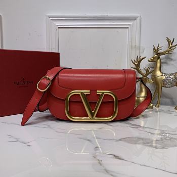 Valentino Supervee Calfskin Crossbody Bag Red ZXLU26 Size 26.5 cm